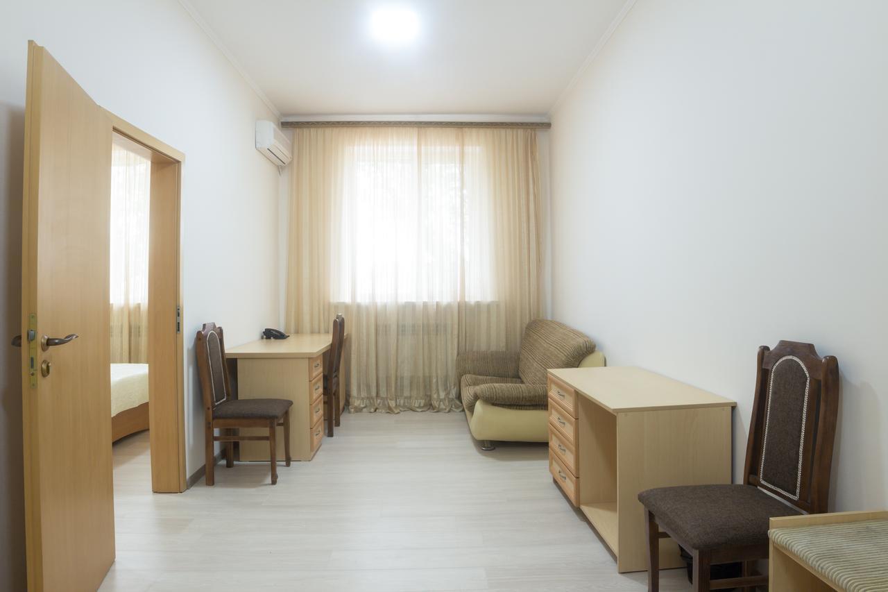 Hotel Alma Ata Zhosaly المظهر الخارجي الصورة